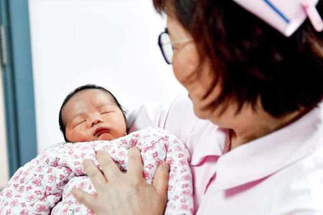 40岁女性
